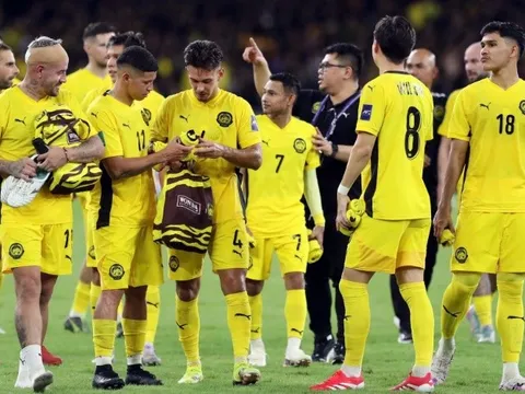 LĐBĐ Malaysia tiếp tục nhận cảnh báo