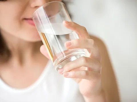 5 thói quen buổi sáng giúp thanh lọc, thải độc gan, thận khỏe mạnh tự nhiên