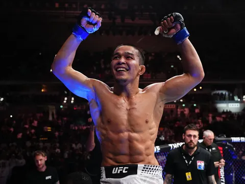 Asu Almabayev bay người siết cổ, buộc Alex Perez phải khuất phục tại UFC Qatar