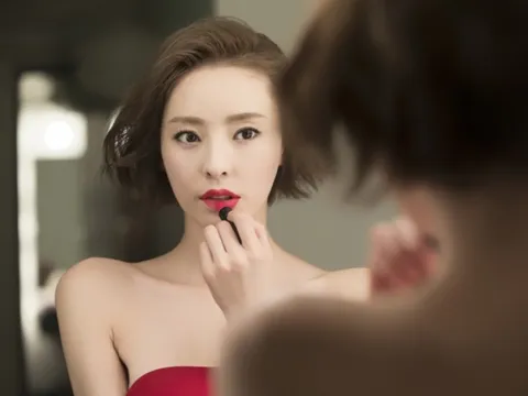 5 mẫu phụ nữ khiến đàn ông giàu có thường chết mê chết mệt