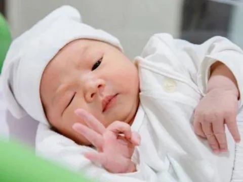 Đặt tên con theo phong thủy: 10 tên cấm kỵ ở Việt Nam khiến con cả đời trắc trở và khó thành công