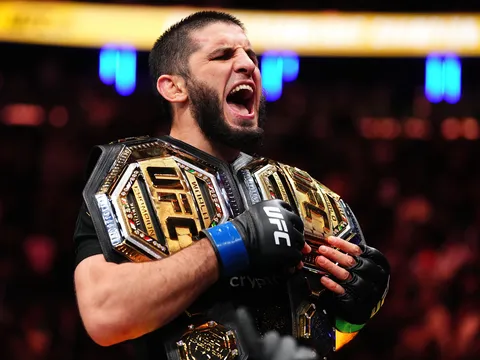 Islam Makhachev vạch rõ luật chơi: Shavkat Rakhmonov không có cửa tranh đai, Ian Garry phải 'chờ xem'