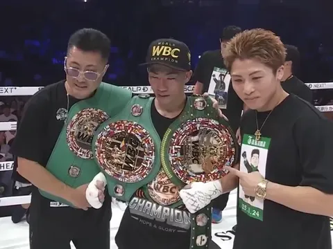 Takuma Inoue dập tắt 'thần đồng' Tenshin Nasukawa, giành đai WBC bantamweight