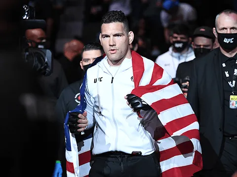 Chris Weidman lỡ hẹn đại chiến Anderson Silva: Lời nguyền chấn thương và chương cuối dang dở