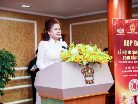 Bức tranh làm từ cà phê lập Kỷ lục Việt Nam sẽ trưng bày tại Lễ hội Di sản Cà phê Toàn cầu 2025