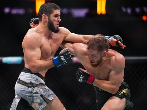 Ilia Topuria thẳng thừng chê bai Islam Makhachev: 'Lối đánh siêu nhàm chán'