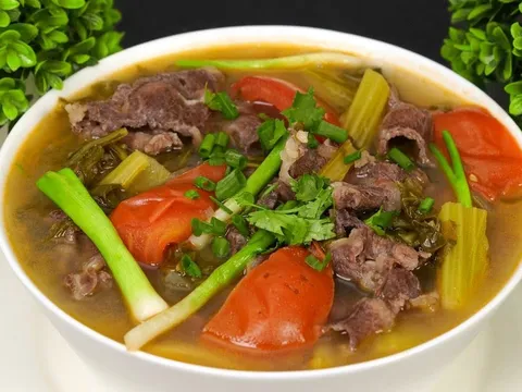 Cách nấu canh thịt bò dưa chua ngon