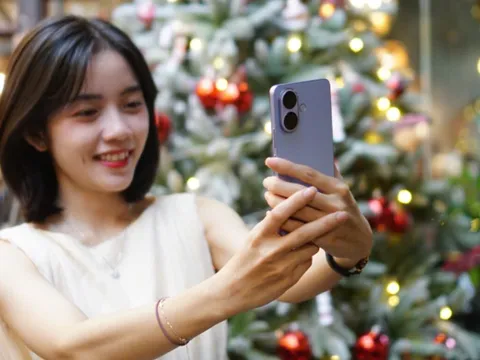 Một mình tận hưởng cuối tuần, đón Giáng sinh sớm cùng vivo V60 Lite