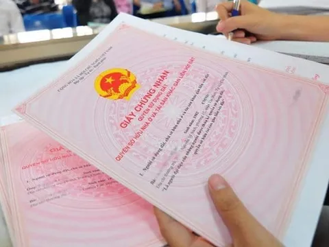 Những trường hợp thu hồi sổ đỏ ngay cả khi đang sử dụng, người dân cần biết