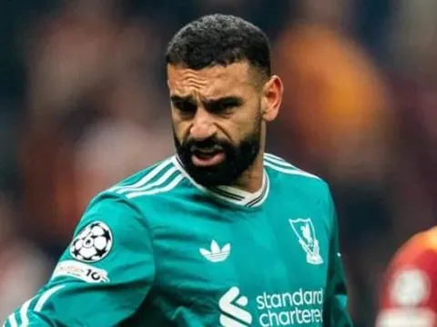 Slot giải thích lý do không dùng Salah trong trận hòa 3-3 với Leeds