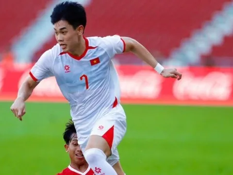 HLV Kim Sang-sik và lứa cầu thủ tài năng: U22 Việt Nam tiến tới ngôi vương SEA Games 33