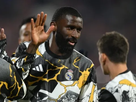 Rudiger trở lại mạnh mẽ, nhưng tương lai tại Real Madrid vẫn chưa rõ ràng