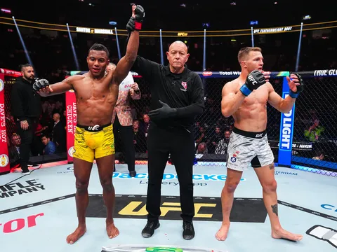 Mairon Santos và sứ mệnh chuộc lỗi tại T-Mobile Arena