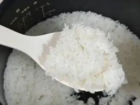 Cảnh báo: 3 loại thực phẩm trở nên độc hại khi để trong tủ lạnh, đặc biệt loại đầu tiên bạn phải biết ngay!