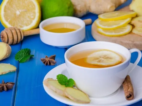 3 khung giờ uống nước mật ong tốt cho sức khỏe