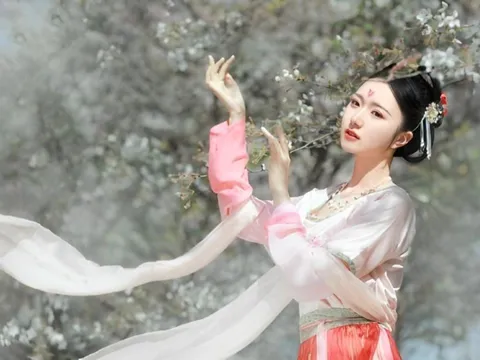 Tháng sinh Âm lịch tiết lộ người giao tiếp tinh tế nên vượng quý nhân: Ai hợp tác làm việc đều yên tâm