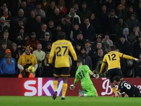 Fan MU "cười ra nước mắt" với bàn thắng hài hước nhất sự nghiệp của Bruno