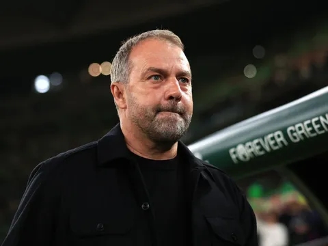 Hansi Flick lên tiếng về thái độ thất vọng của Lamine Yamal sau chiến thắng