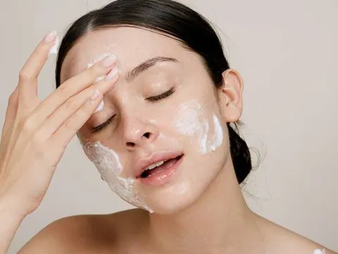 4 mẹo cơ bản nên ghi nhớ chăm sóc da khi đi du lịch