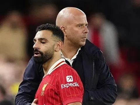 Soi trận Liverpool vs Brighton: Áp lực nặng nề lên Arne Slot