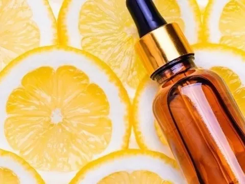 Lý do vitamin C được xem như yếu tố thiết yếu để duy trì một làn da rạng rỡ và khỏe mạnh