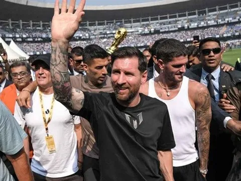 Inter Miami: Messi gây bạo loạn lễ ra mắt tượng ở Kolkata