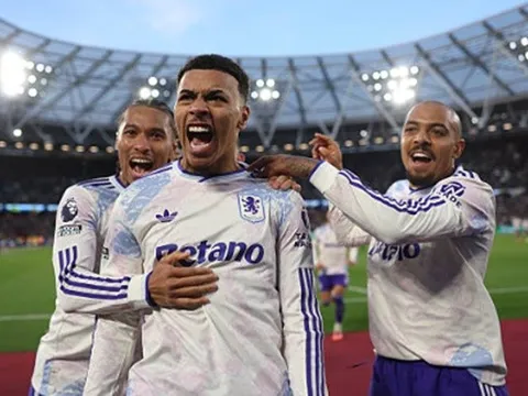 Aston Villa ngược dòng hạ West Ham 3-2 tại Ngoại hạng Anh