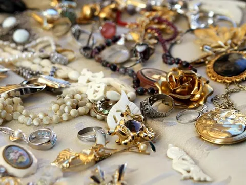 5 loại Tà Vật này nhà ai cũng có, có thể mang tới sát khí, hãm hại gia chủ