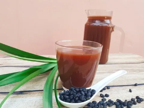 Uống nước đậu đen lá dứa có tác dụng "thần kỳ" đối với căn bệnh này