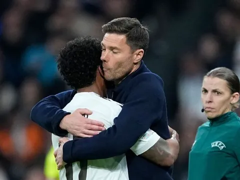 Real Madrid 2-1 Alaves: Alonso ca ngợi sự đoàn kết sau chiến thắng