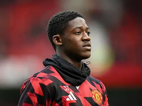 Man Utd tìm thấy chìa khóa giải thoát Kobbie Mainoo