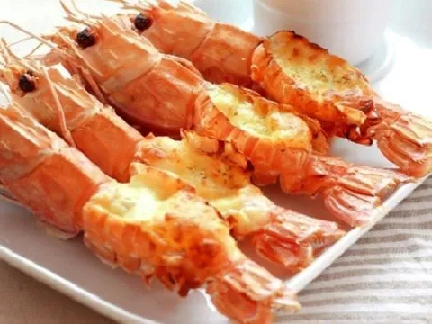 5 sai lầm khi ăn tôm dễ rước thêm bệnh vào người: Đặc biệt điều thứ nhất nhiều người mắc phải