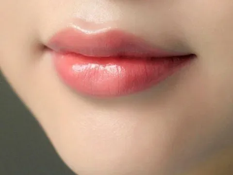 4 mẹo  chăm sóc môi bằng các nguyên liệu tự nhiên tại nhà