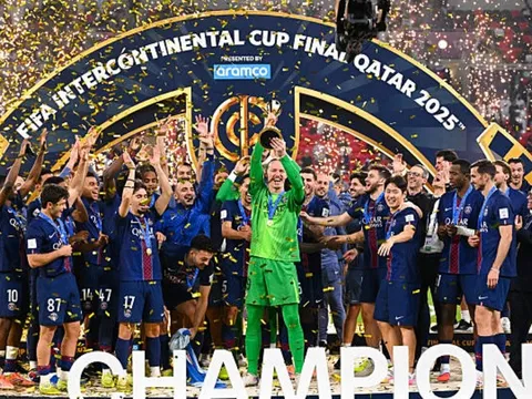 PSG vô địch Intercontinental Cup, Safonov quyết định trên chấm 11m