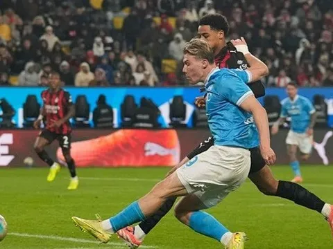 Siêu cúp Ý: Hojlund tỏa sáng đưa Napoli hạ AC Milan 2-0
