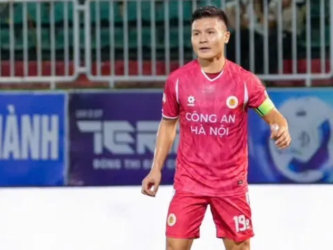 Quang Hải "đi bão" mừng U22 Việt Nam vô địch SEA Games 33