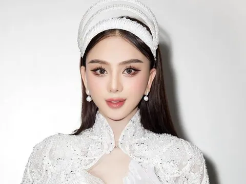 Lâm Khánh Chi chuẩn bị đi thi hoa hậu?