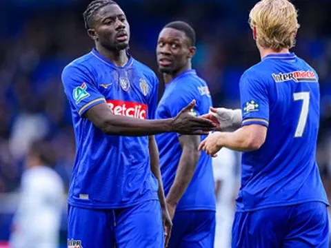 Mika Biereth tỏa sáng, Monaco thắng Auxerre 2-1