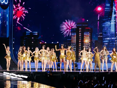 Đại diện Việt Nam Nguyễn Hoàng Phương Linh chính thức dừng chân ở Top 10 Miss Cosmo 2025