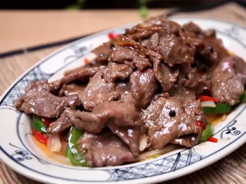 Cách làm bò sốt tiêu đen ngon