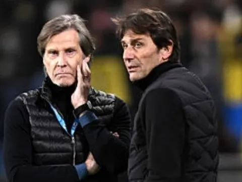 Vì sao Antonio Conte phản ứng dữ dội với trọng tài ở Siêu cúp Italia?