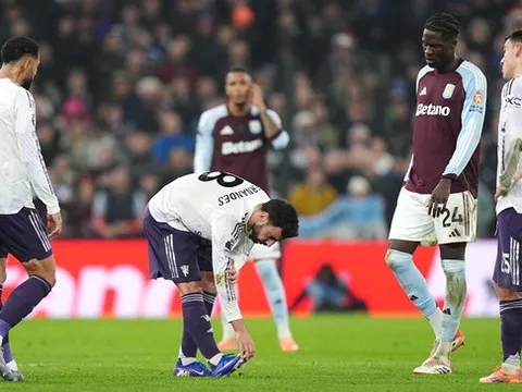 Man Utd thay Bruno Fernandes: Mainoo hay Mount?