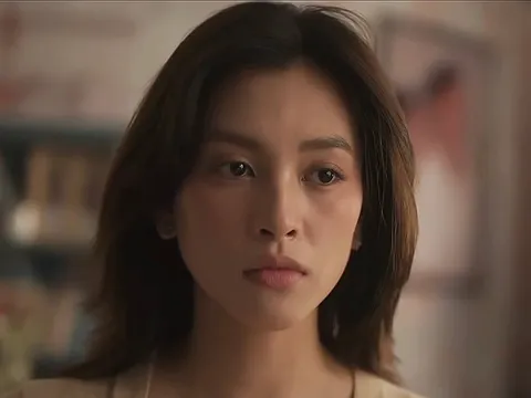 Tiểu Vy lên tiếng khi bị réo tên vào hàng loạt tranh cãi, bàn tán