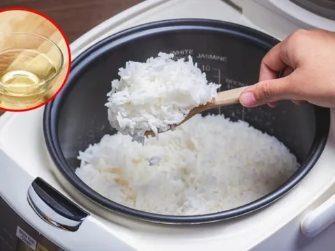 Nấu cơm chỉ bỏ nước lạnh là dại: Thả thêm loại gia vị này vào cơm thơm dẻo, tơi xốp ăn không ngán