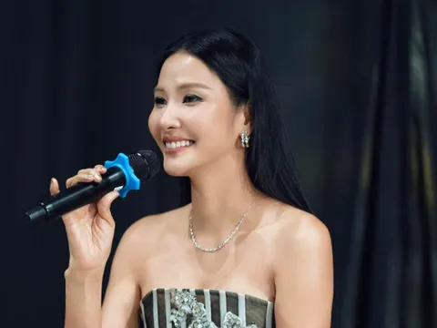 Lời nhắn nhủ của Hoàng Thùy gửi đến ái nữ nhà Trường Giang gây chú ý