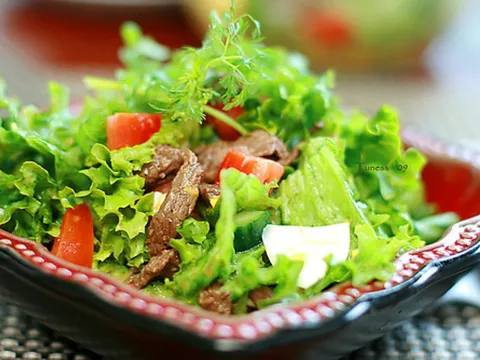 Buổi tối, ăn rau xà lách giúp thư giãn và ngủ ngon hơn