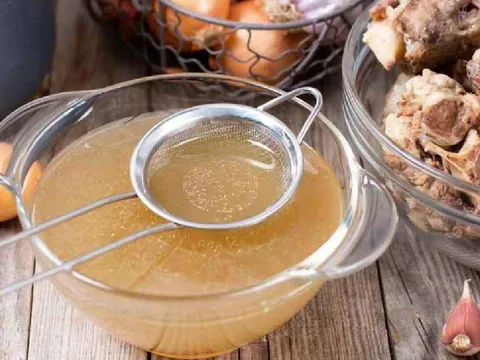 3 loại nước ‘rút cạn’ canxi trong cơ thể, loại đầu tiên nhiều người Việt tưởng bổ