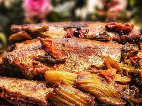 Cách làm cá nục kho dưa chua không tanh, đậm đà, cực đưa cơm