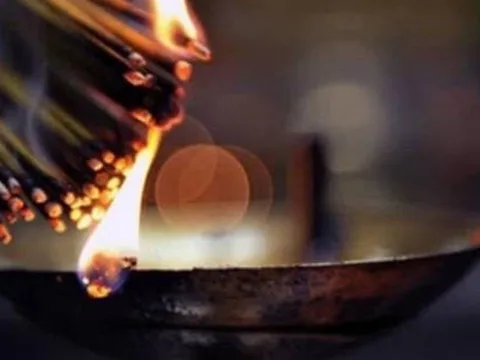 Ngày rằm tháng 11 âm lịch, thắp hương vào khung giờ nào đẹp?