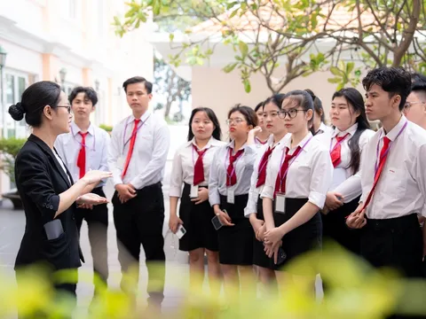 Học Quản trị khách sạn tại HUTECH: Đào tạo gắn thực hành, chinh phục ngành dịch vụ